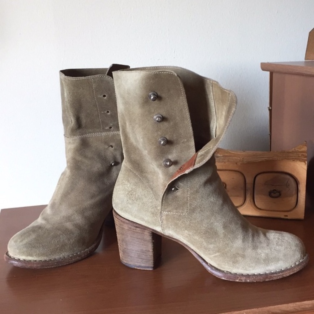 💋Fiorentini + Baker Suede Boots in Sand/Olive Green ISH